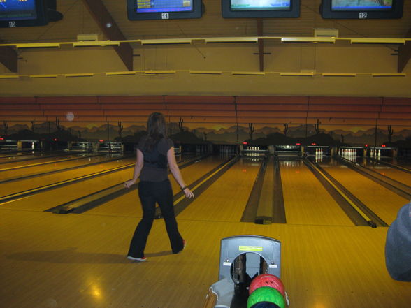  * *Discobowlen * * - 