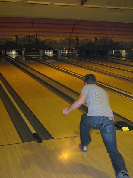  * *Discobowlen * * - 