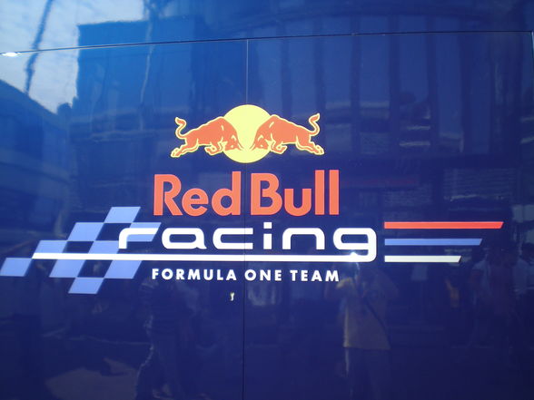 Red Bull Racing - 