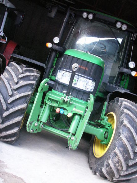 >>>nothing runs like a deere - 