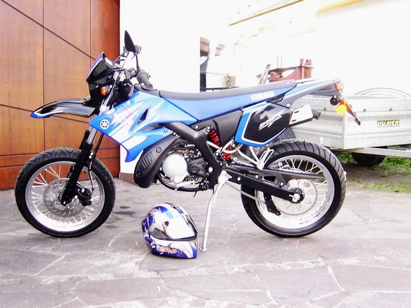 Mei Moped - 