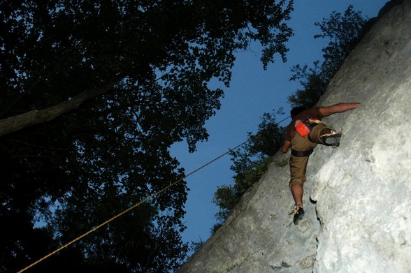 klettern auf der burg - 