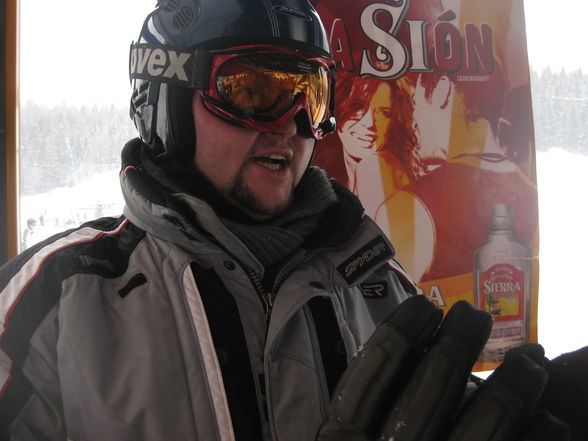 ~SkiFaHrEn* =) - 