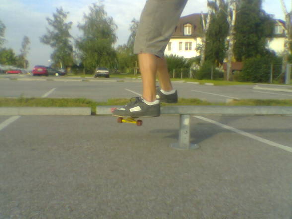 Skate - Pictures - 