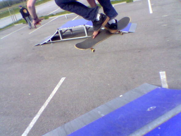 Skate - Pictures - 