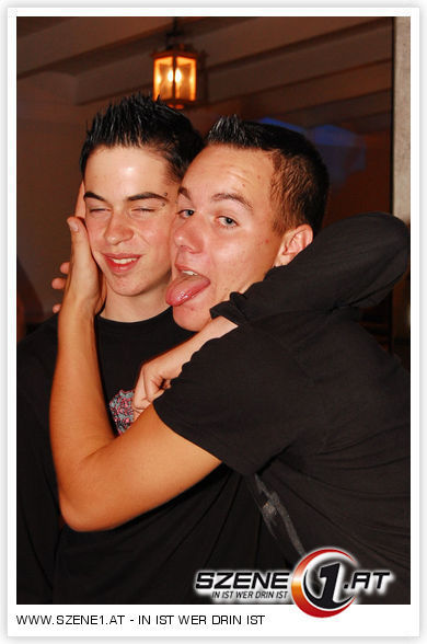 HaSeNsTaLl iSt WiDa Da... =) - 