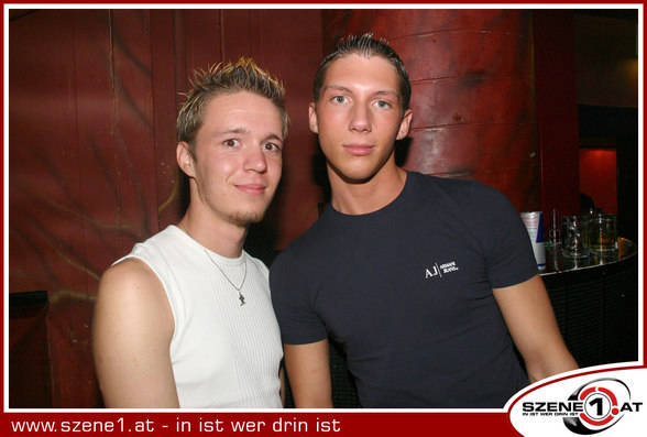 Rot weiß Rot @Empire *fg* - 