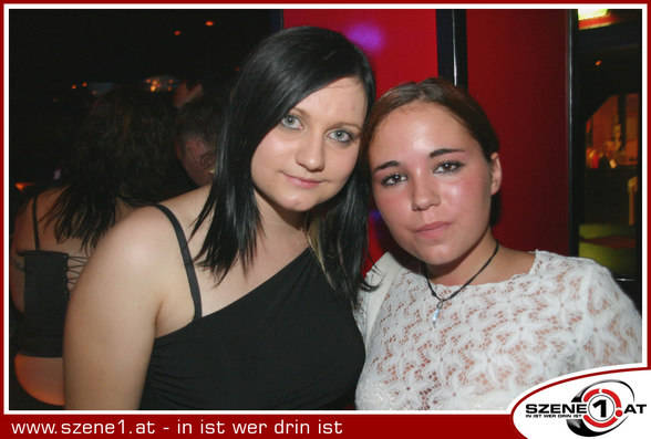 Rot weiß Rot @Empire *fg* - 