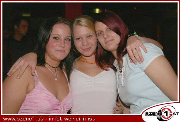 Rot weiß Rot @Empire *fg* - 