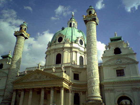 vIeNnA - 