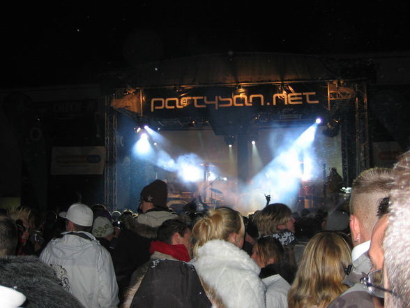 Rave On Snow '07 - 