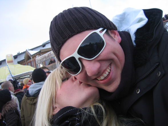 Rave On Snow '08 - 