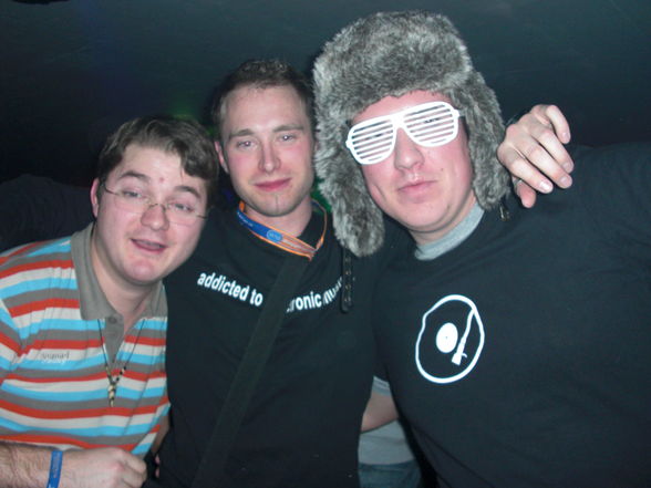 Rave On Snow '08 - 