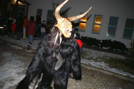 Perchtenlauf in eberstallzell!!! - 