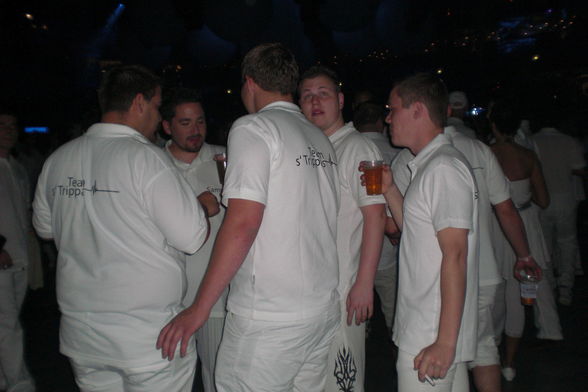 s`Trippas was @ Sensation 2009 Prag - 