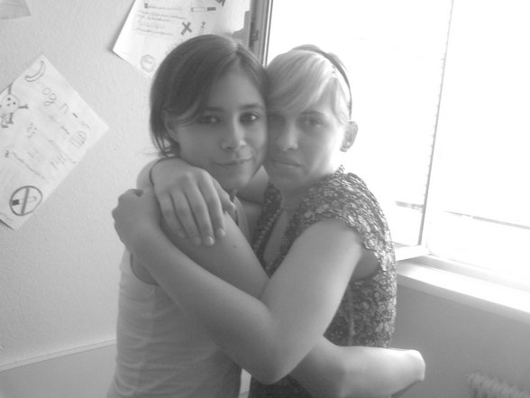 FRIENDS - 