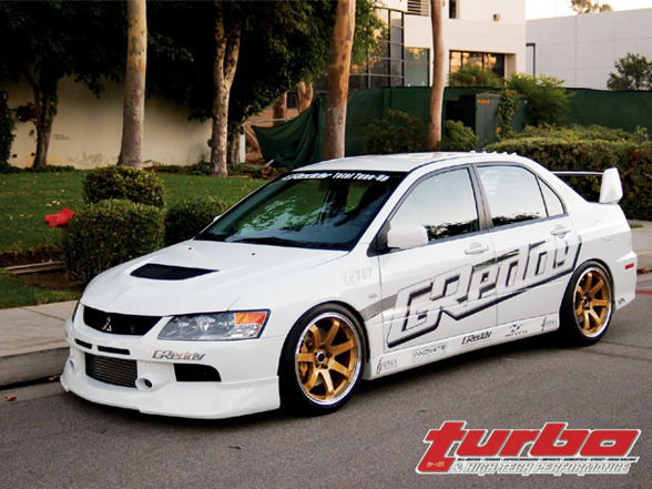 Mitsubishi EVO - 