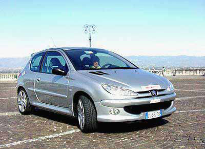 Peugeot 206 und Audi A3-A8 - 