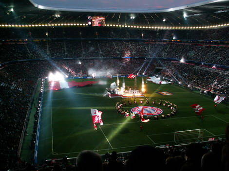 FC BAYERN MÜNCHEN - 