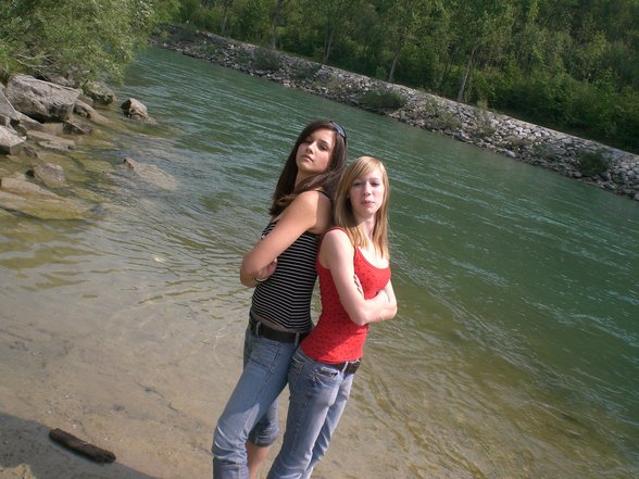 Meine sis und i in action !!!! - 