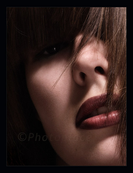 Shooting by Photoplace - Close Up's - 