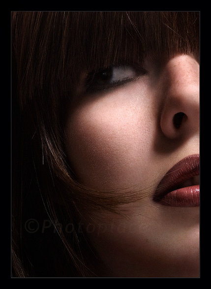 Shooting by Photoplace - Close Up's - 