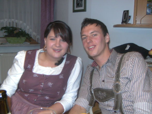 Lederhosn meets Dirndl - 