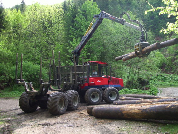 Harvester und Forwarder fahren - 