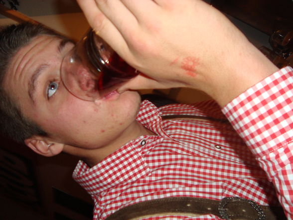 dirndl weibl. sucht... - 