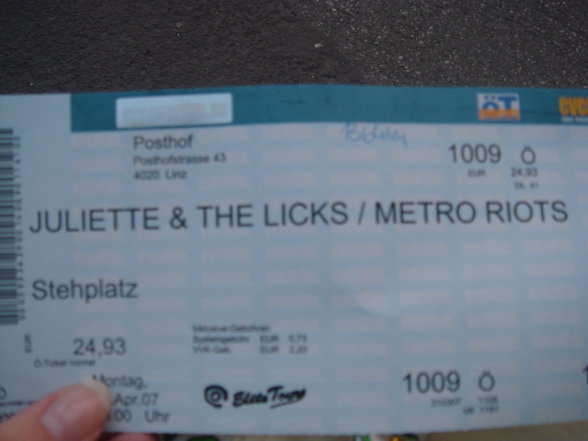 Juliette & the Licks - 