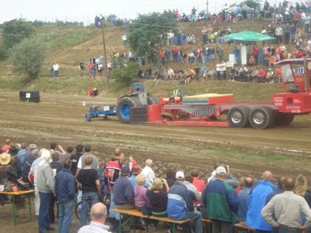 TRACTOR PULLING HOLLABRUNN - 