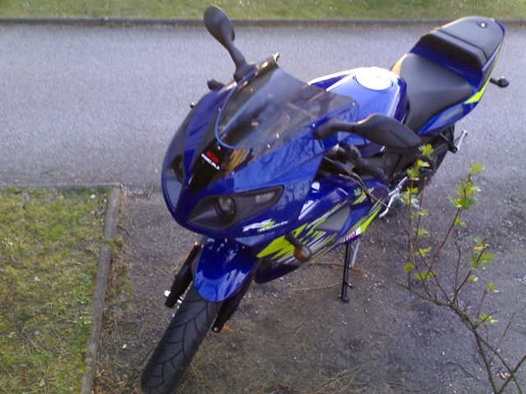 Meine RIEJU - RS2 50 Matrix (BLAU) - 