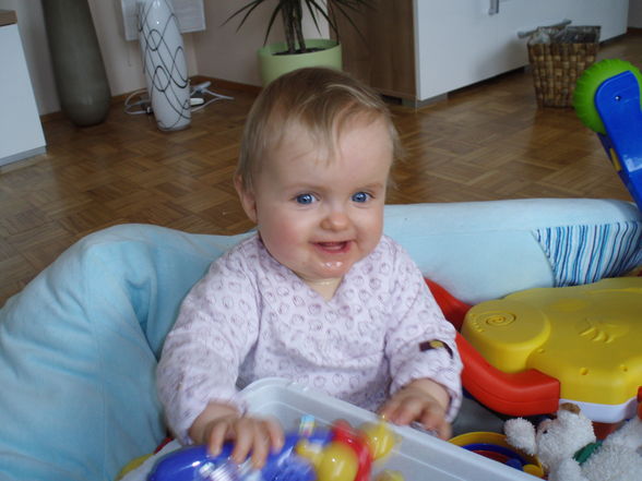 Leonie 0-1 Jahr - 