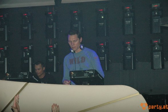 Tiesto 30.03.2007 Empire Linz - 