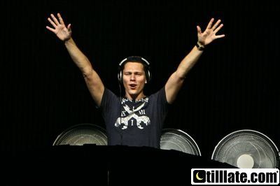 Tiesto at Privilege Ibiza 2008 - 