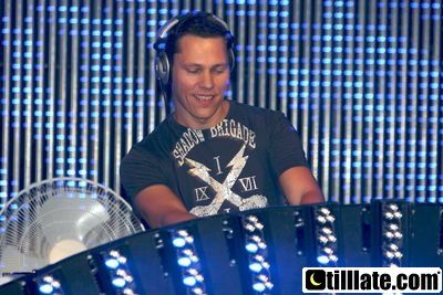 Tiesto at Privilege Ibiza 2008 - 