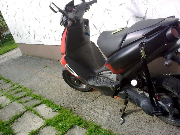 Aprilia SR 50 - ZU VERKAUFEN - 