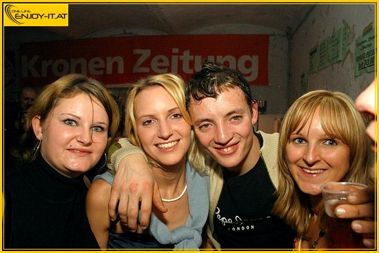 Weekends 2005 - 