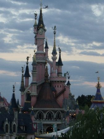 PARIS - DISNEYLAND - 