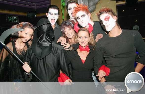 Halloween @ Bungalow 8 - 