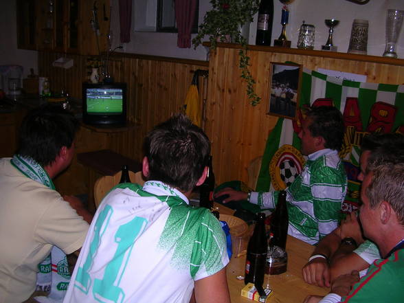 Fussball, Garagenpartys - 