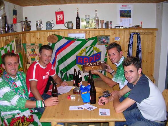 Fussball, Garagenpartys - 