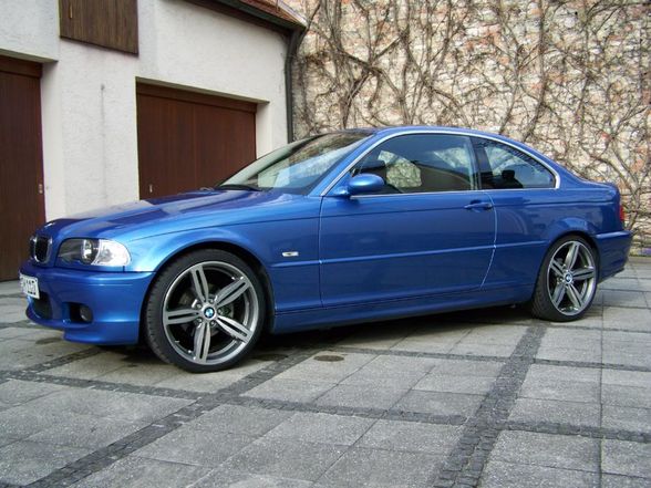 BMW 323ci e46 - 