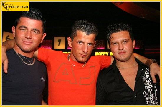 PARTY Fotos - 