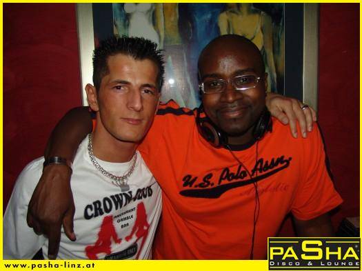 PARTY Fotos - 