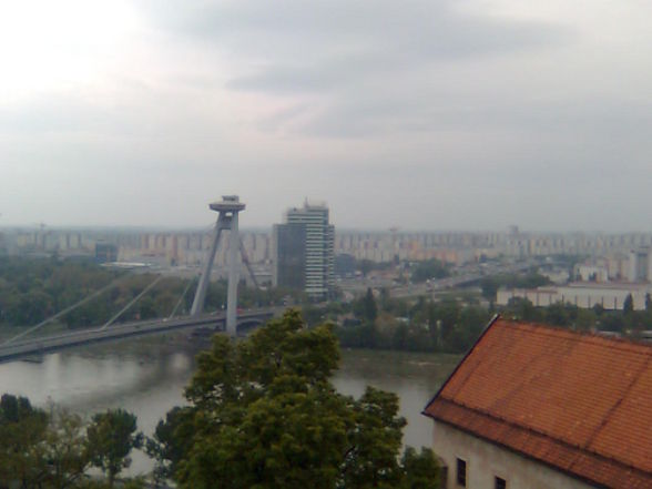 ~[--]~Bratislava~[--]~ - 