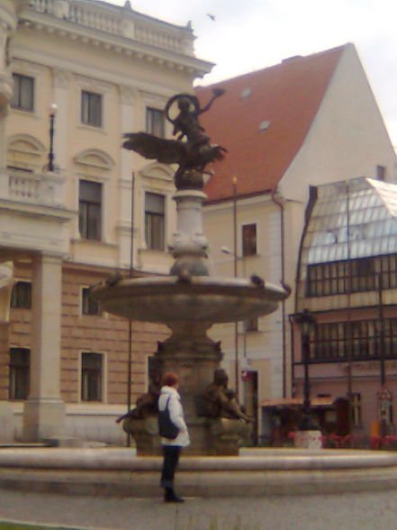 ~[--]~Bratislava~[--]~ - 