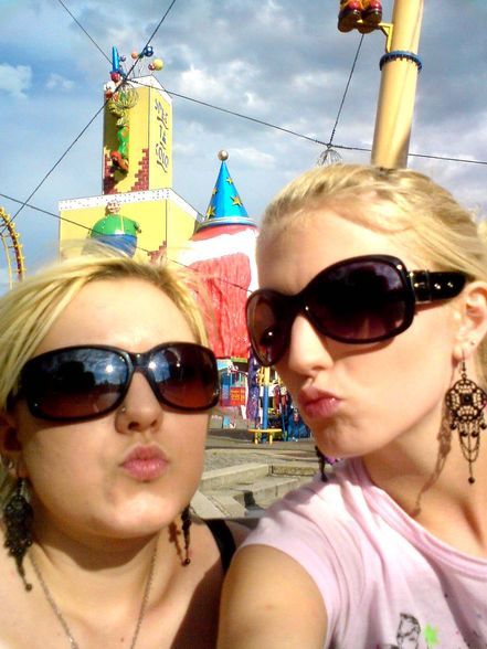 2 blondiis in wien^^ - 