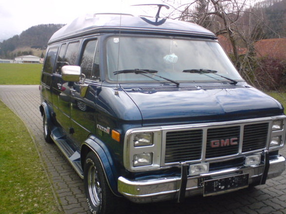 GMC VAN - 