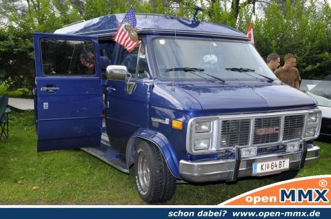 GMC VAN - 